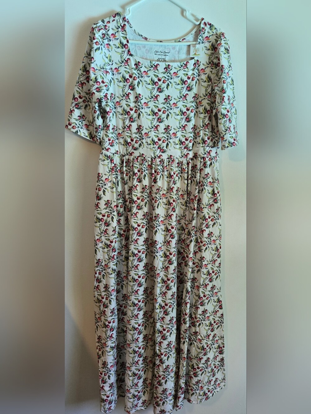 Super Cute Dresses L Apple Print Maxi Dress